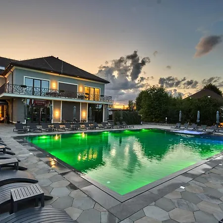 Underhill Resort&Spa-3